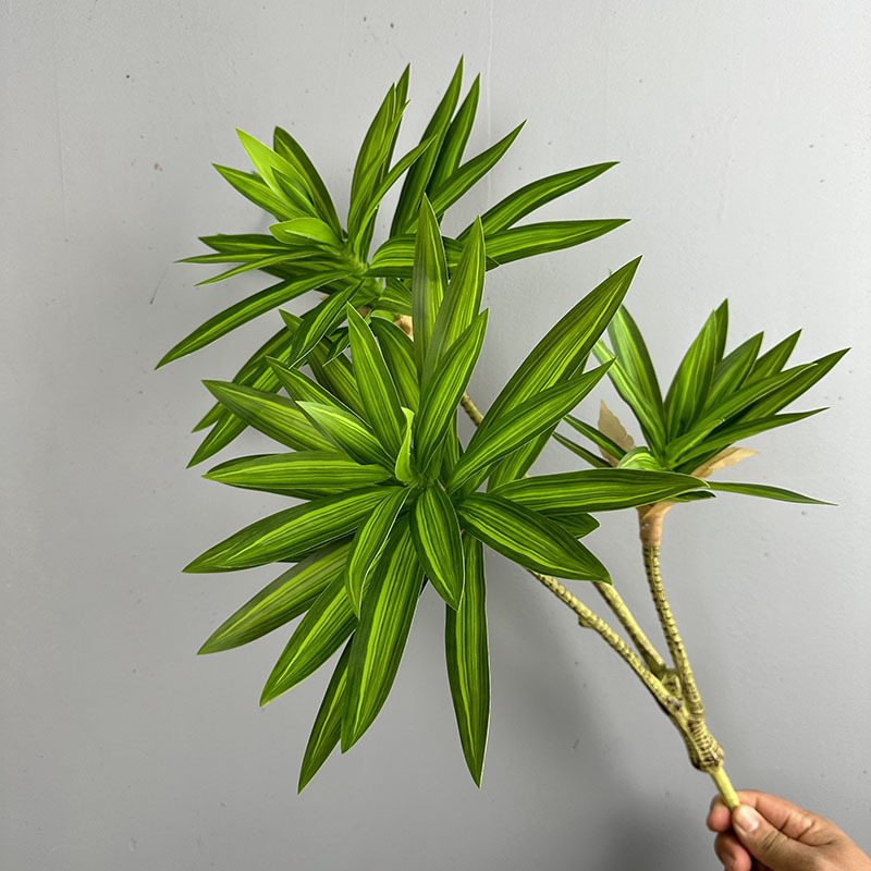 Simüle Yeşil Bitkiler 3 Başlı  - Snake Plant incelemesi ve fiyatı